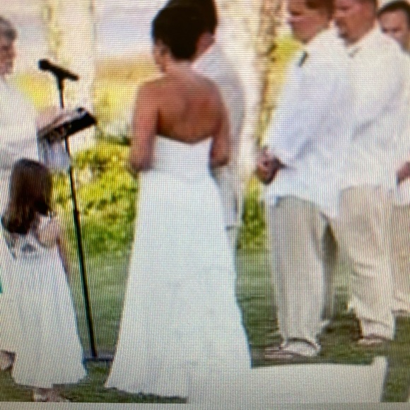 Signature Galina Wedding Dress - Picture 5 of 8